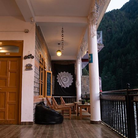 Wabi Sabi Riverside Hostel カソル エクステリア 写真